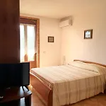 Habitación en casa particular Marina *